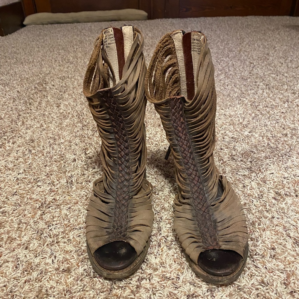 Freebird by Steven “India” sandals size 6
